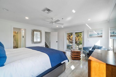 Adosado en venta en Lauderdale-by-the-Sea, Florida, 4 dormitorios, 260.87 m2 № 2427752 - foto 20