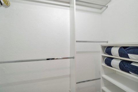 Adosado en venta en Lauderdale-by-the-Sea, Florida, 4 dormitorios, 260.87 m2 № 2427752 - foto 23