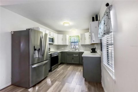 Купить коммерческую недвижимость в Окала, Флорида 334.45м2, № 2218378 - фото 23
