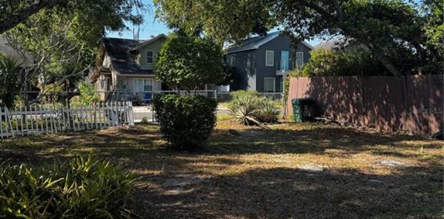 Casa en Winter Haven, Florida 4 dormitorios, 147.99 m2 № 1735549
