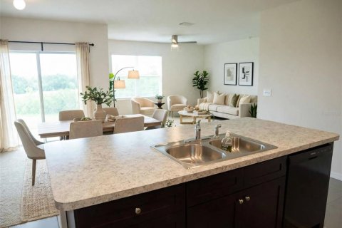 Villa ou maison à louer à Beverly Hills, Floride: 4 chambres, 169.83 m2 № 2388588 - photo 5