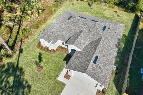 House in Palm Coast, Florida 3 bedrooms, 185.06 sq.m. № 1280036 - photo 5