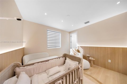 Villa ou maison à vendre à Doral, Floride: 5 chambres, 289.2 m2 № 1956914 - photo 20