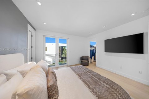 Villa ou maison à vendre à Doral, Floride: 5 chambres, 289.2 m2 № 1956914 - photo 27