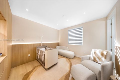 Villa ou maison à vendre à Doral, Floride: 5 chambres, 289.2 m2 № 1956914 - photo 19