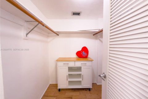 Снять в аренду кондоминиум в Авентура, Флорида 1 спальня, 70.88м2, № 2077928 - фото 20