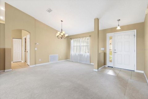 House in Summerfield, Florida 3 bedrooms, 165.55 sq.m. № 1907689 - photo 7