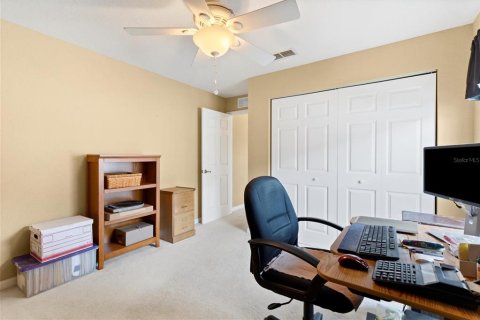 House in Summerfield, Florida 3 bedrooms, 165.55 sq.m. № 1907689 - photo 28