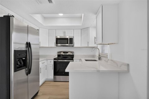 Immobilier commercial à vendre à Englewood, Floride: 4 chambres, 180.6 m2 № 2379695 - photo 7