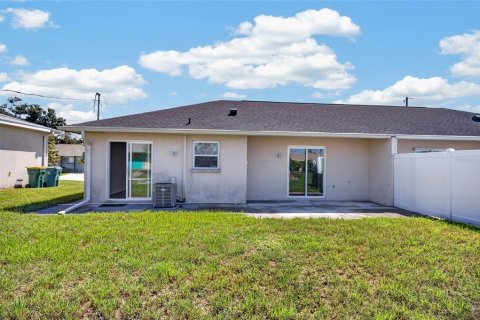 Immobilier commercial à vendre à Englewood, Floride: 4 chambres, 180.6 m2 № 2379695 - photo 18