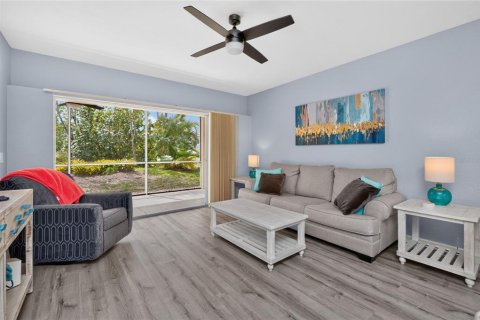 Copropriété à vendre à Rotonda, Floride: 2 chambres, 114.27 m2 № 2230522 - photo 6
