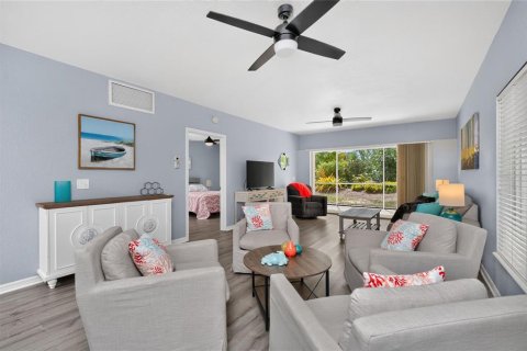 Copropriété à vendre à Rotonda, Floride: 2 chambres, 114.27 m2 № 2230522 - photo 9