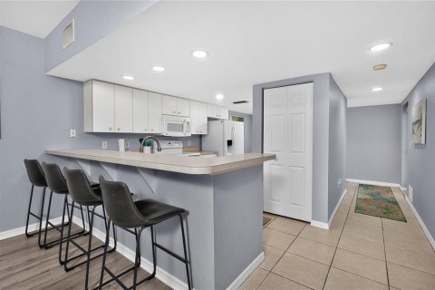 Copropriété à vendre à Rotonda, Floride: 2 chambres, 114.27 m2 № 2230522 - photo 10