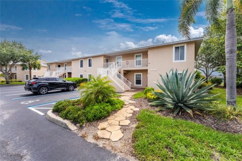 Condo à Rotonda, Floride, 2 chambres  № 2230522