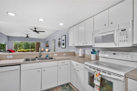 Copropriété à vendre à Rotonda, Floride: 2 chambres, 114.27 m2 № 2230522 - photo 13