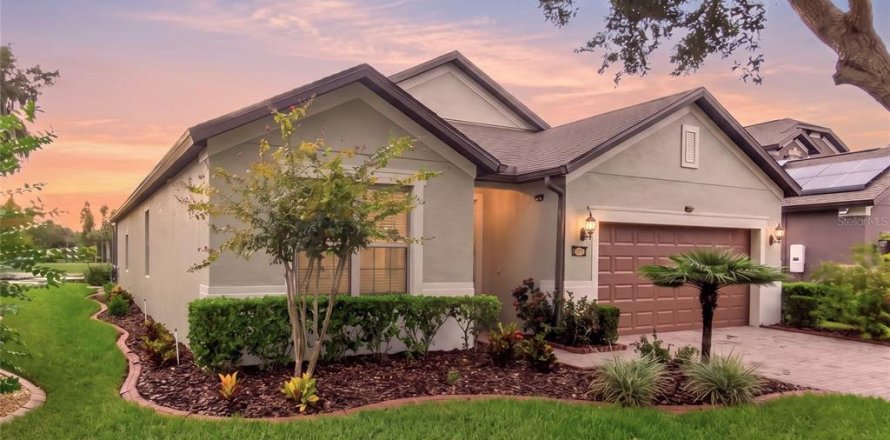 Villa ou maison à Davenport, Floride 3 chambres, 203.08 m2 № 2410544