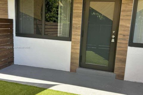 Apartment in Fort Lauderdale, Florida 2 bedrooms, 74.32 sq.m. № 1987178 - photo 17