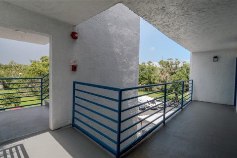 Copropriété à vendre à Tampa, Floride: 2 chambres, 94.67 m2 № 1907377 - photo 8