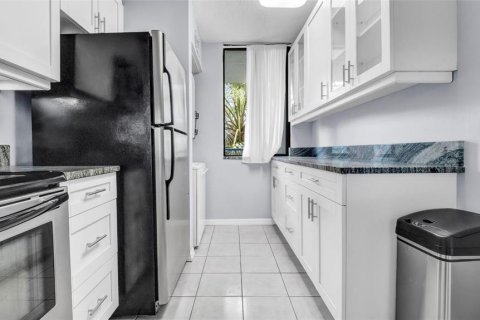 Copropriété à vendre à Tampa, Floride: 2 chambres, 94.67 m2 № 1907377 - photo 27