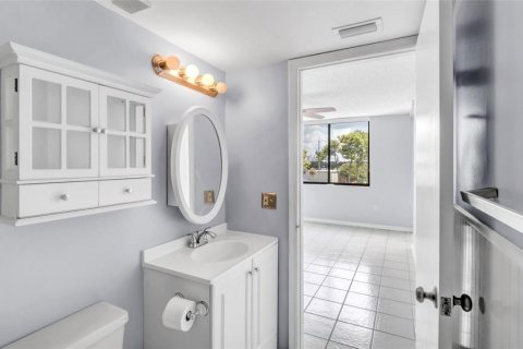 Copropriété à vendre à Tampa, Floride: 2 chambres, 94.67 m2 № 1907377 - photo 23