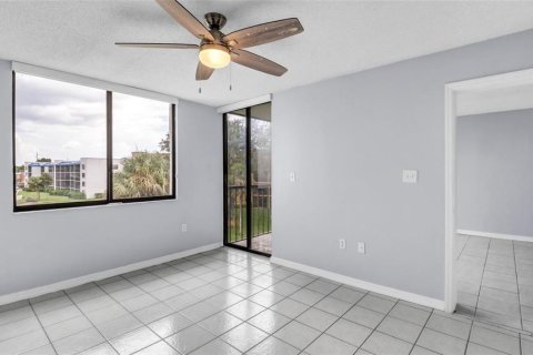 Copropriété à vendre à Tampa, Floride: 2 chambres, 94.67 m2 № 1907377 - photo 20