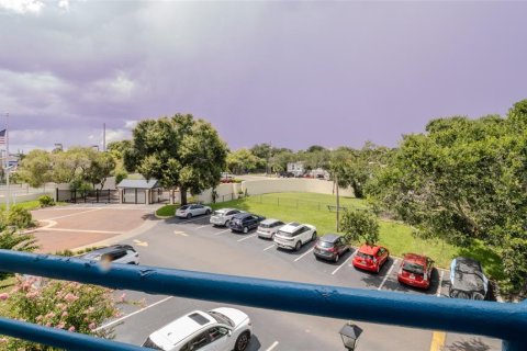 Copropriété à vendre à Tampa, Floride: 2 chambres, 94.67 m2 № 1907377 - photo 7