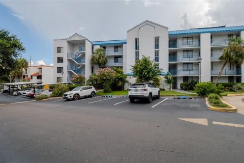 Copropriété à vendre à Tampa, Floride: 2 chambres, 94.67 m2 № 1907377 - photo 5