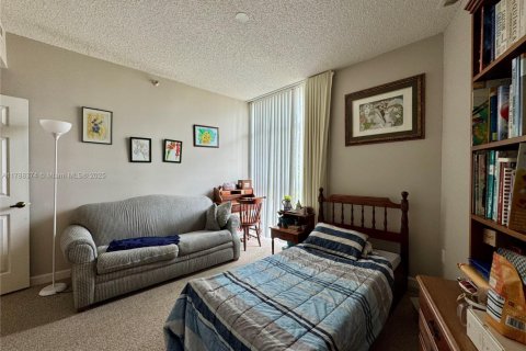 Condo in Doral, Florida, 3 bedrooms  № 2015002 - photo 21