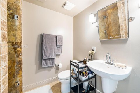 Купить кондоминиум в Майами, Флорида 67.54м2, № 2048030 - фото 14