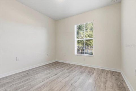 Townhouse in Zephyrhills, Florida 3 bedrooms, 126.63 sq.m. № 2195999 - photo 21