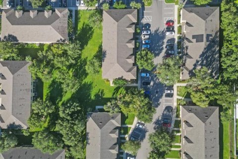 Townhouse in Zephyrhills, Florida 3 bedrooms, 126.63 sq.m. № 2195999 - photo 7