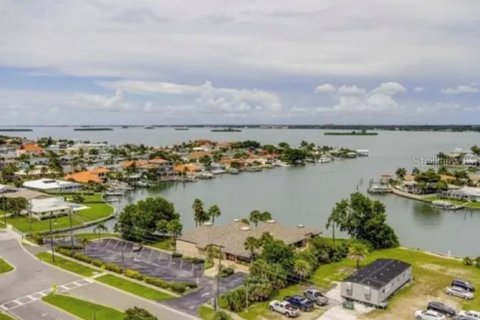 Condo in Clearwater, Florida, 2 bedrooms № 2391739 - photo 23
