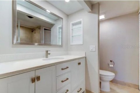 Condo in Clearwater, Florida, 2 bedrooms № 2391739 - photo 17