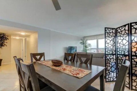 Condo in Clearwater, Florida, 2 bedrooms № 2391739 - photo 3
