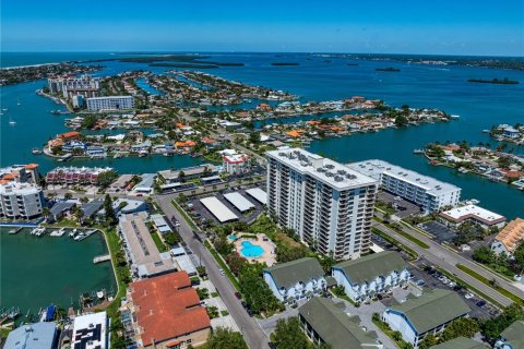 Condo in Clearwater, Florida, 2 bedrooms № 2391739 - photo 27