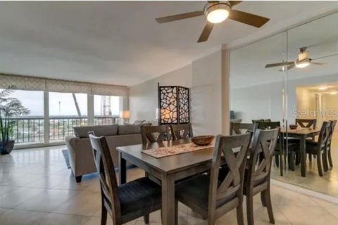 Condo in Clearwater, Florida, 2 bedrooms № 2391739 - photo 2