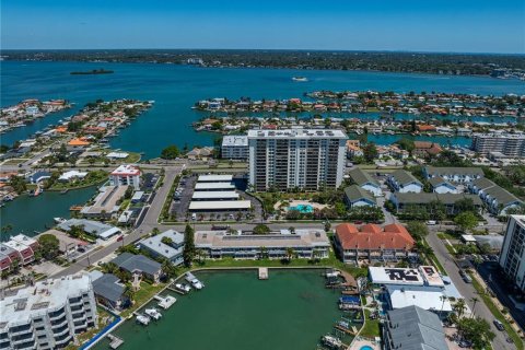 Condo in Clearwater, Florida, 2 bedrooms № 2391739 - photo 28