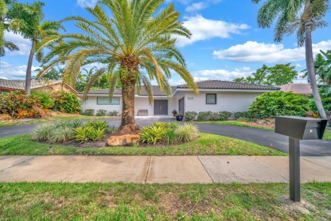 House in Hollywood, Florida 3 bedrooms, 199.37 sq.m. № 2246617