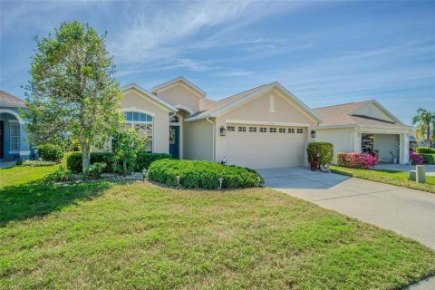 Villa ou maison à Holiday, Floride 2 chambres, 144.46 m2 № 2419915
