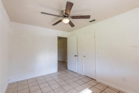 House in Zephyrhills, Florida 4 bedrooms, 98.1 sq.m. № 1894410 - photo 27