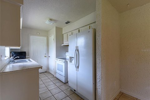 House in Zephyrhills, Florida 4 bedrooms, 98.1 sq.m. № 1894410 - photo 12