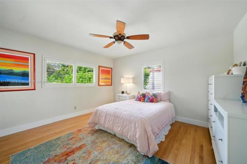 House in Miami Shores, Florida 3 bedrooms, 199.28 sq.m. № 1861677 - photo 20