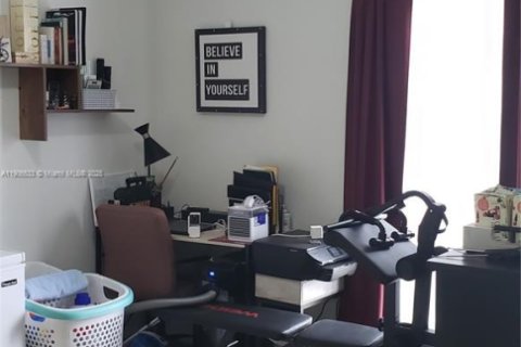 Купить кондоминиум в Майами, Флорида 2 спальни, 70.88м2, № 1957092 - фото 15