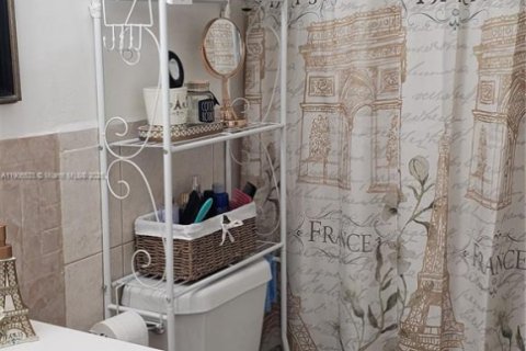 Купить кондоминиум в Майами, Флорида 2 спальни, 70.88м2, № 1957092 - фото 20