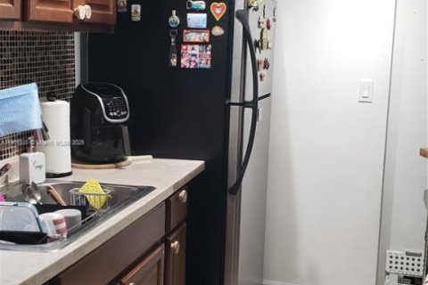 Купить кондоминиум в Майами, Флорида 2 спальни, 70.88м2, № 1957092 - фото 8