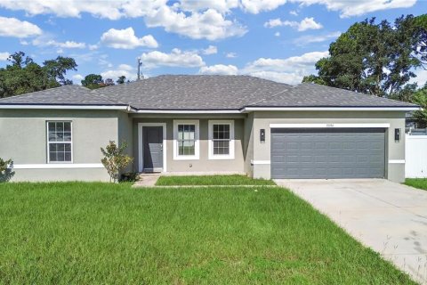 House in Ocala, Florida 4 bedrooms, 146.6 sq.m. № 2352471
