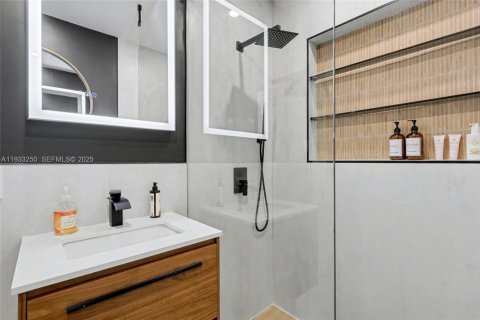 Villa ou maison à louer à Wilton Manors, Floride: 3 chambres, 145.21 m2 № 1993085 - photo 18