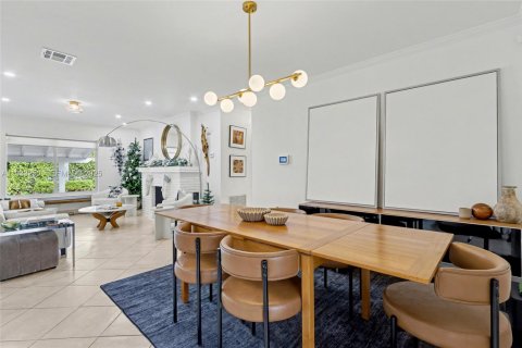 Villa ou maison à louer à Wilton Manors, Floride: 3 chambres, 145.21 m2 № 1993085 - photo 4