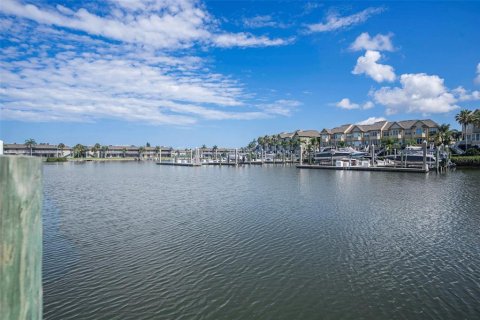Condo à Tampa, Floride, 2 chambres  № 2413837