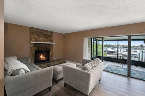 Copropriété à vendre à Tampa, Floride: 2 chambres, 119.01 m2 № 2413837 - photo 6